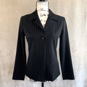 Vintage Black Pinstripe One Button Blazer COUNTESS